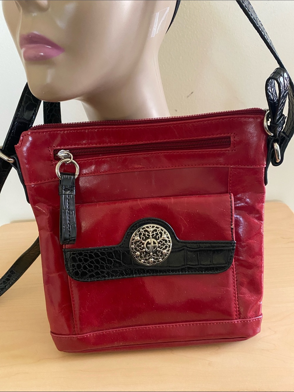 Giani Bernini Red and Black Leather Crossbody  Shoulder Bag